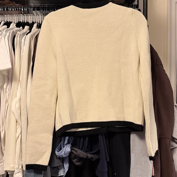 Zara Women's Elegant Cream and Black Cardigan - Picture 2 of 6